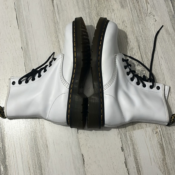 Dr. Martens White Combat Boots Size 8 - Picture 7 of 10